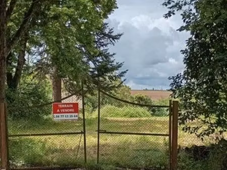 terrain constructible dans beau village