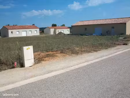 8 terrains constructible de 7639 m² avec permis d'aménager