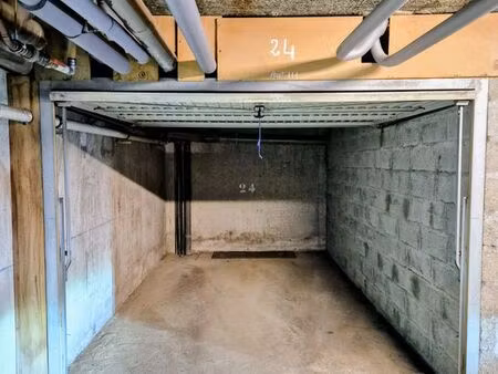 garage fermé en sous-sol sécurisé – 12 900