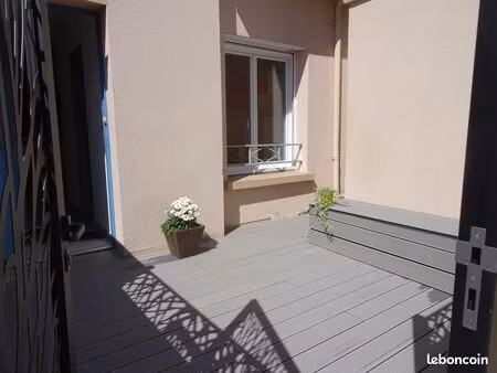 maison t3 avec terrasse – dpe d – lumineuse – feneu proche angers