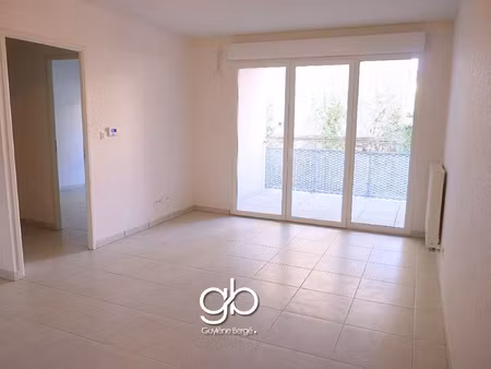 appartement t2 avec terrasse et garage castelnau-le-lez