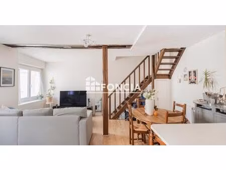 appartement 2 pièces en duplex – quartier des carmes