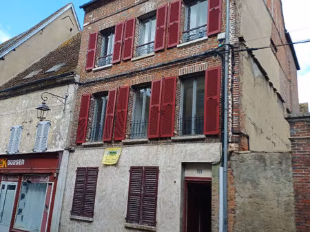 villeneuve sur yonne 89500 - immeuble de 6 appartements