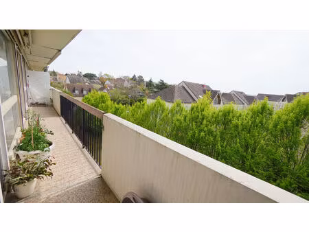 appartement les mureaux 4 pièces avec balcon