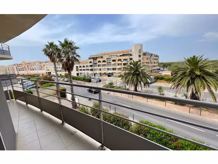 location appartement  30.78 m² t-2 à sète  668 €
