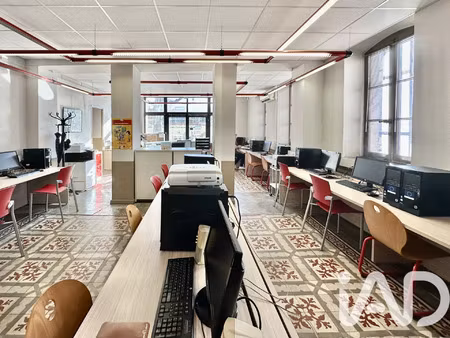 vente commerce 150 m² toulon (83000)