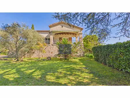 maison de famille avec volume  lumière et potentiel