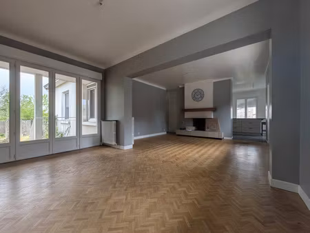 maison individuelle à vendre centre-ville de chantonnay