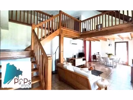 maison  3 chambres  séjour  double garage  jardin clos