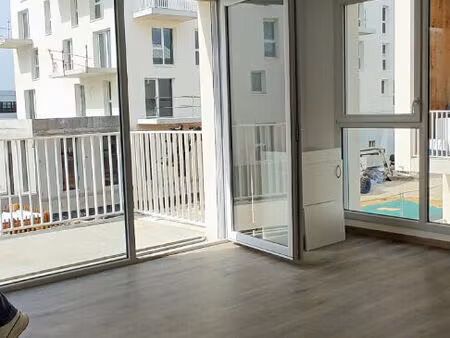 proche tram - residence neuve - 3 pp duplex - parking