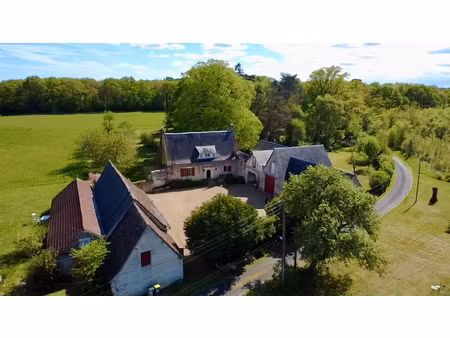 propriété à luynes sur 12 hectares