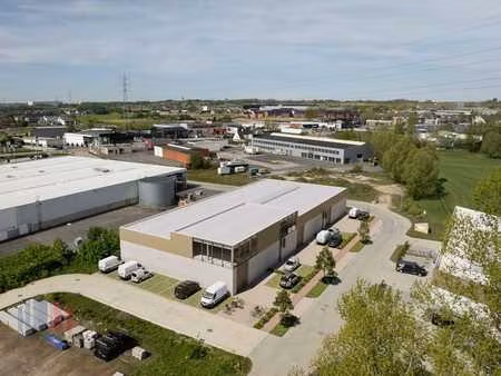 nieuwbouw loods van 1.518 m² met kantoor van 324 m² te ko...