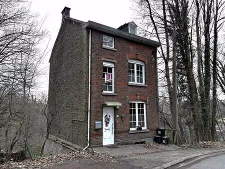 maison 4 façades avec jardin  4 chambres  bureau et garage