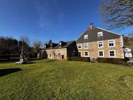 bien d'exception à la campagne sur une propriété de 4 993 m²