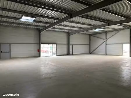 local commercial 310 m²