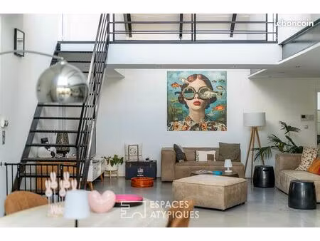 loft/atelier/surface 5 pièces 161 m²