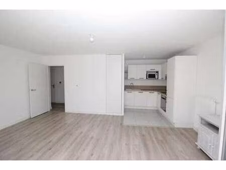 location appartement 3 pièces à pornic (44210) : à louer 3 pièces / 58m² pornic