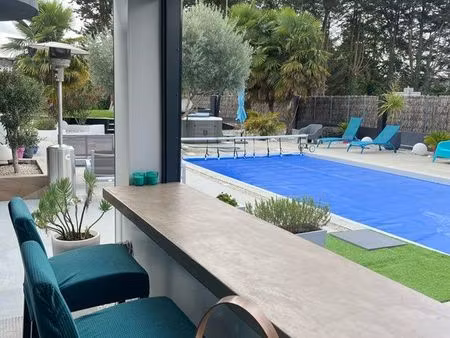 maison 6 pièces 180 m2