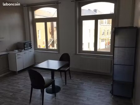 studio lumineux 18m2