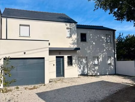 maison t6 de 2025 au centre de la chapelle-sur-erdre