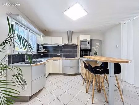 maison 5 pièces 95 m²