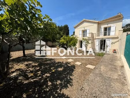 villa 5 pièces 110 m²
