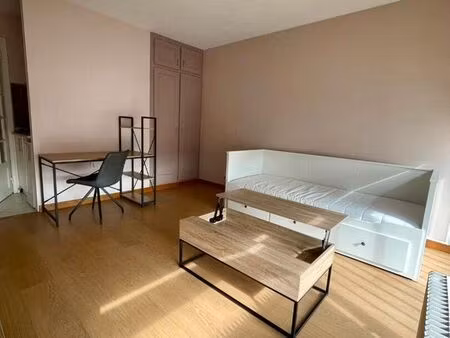 studio 1 pièce 21 m²