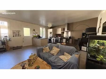 maison 5 pièces 104 m²