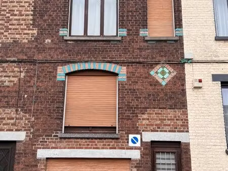 vend maison trois chambres  garage