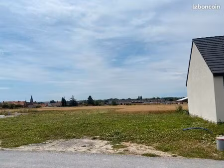 terrain 487 m² fechain