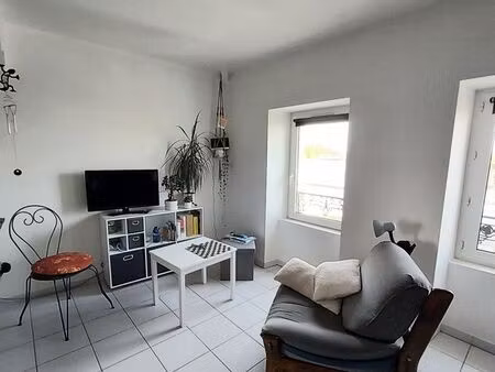 studio 1 pièce 25 m²