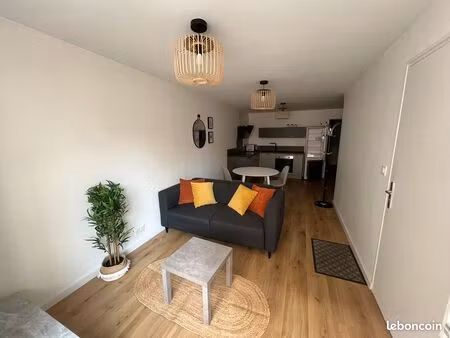 particulier loue beau t2 centre ville