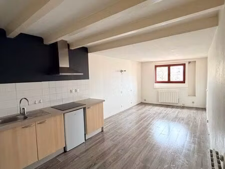 studio au cœur du village