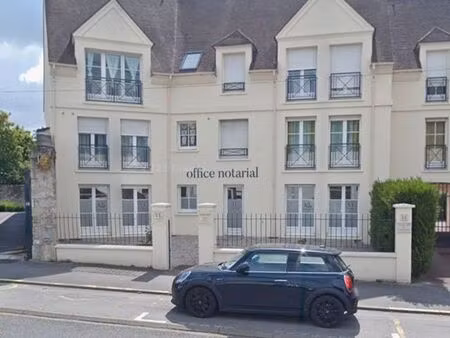 local pro / bureaux 70 m² – axe passant – senlis