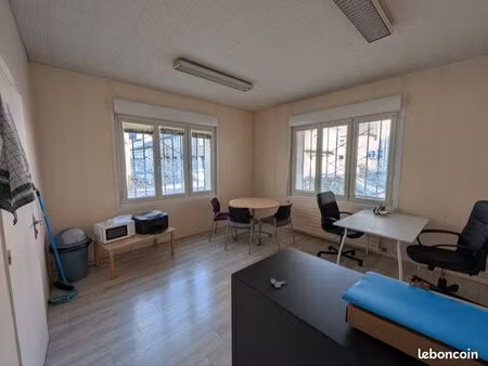 à louer – cabinet/bureau de 18 m² en centre-ville – 360 cc