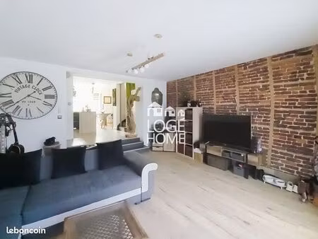 maison 9 pièces 111 m²