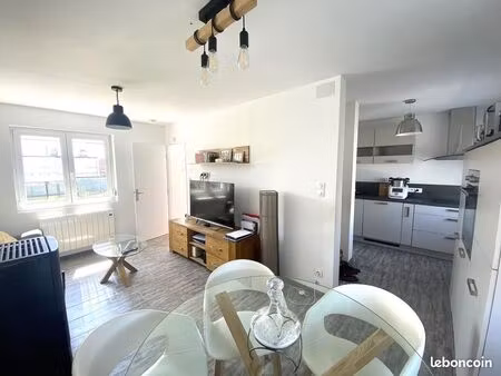 maison de ville 60m² avec jardin  garage et dépendance