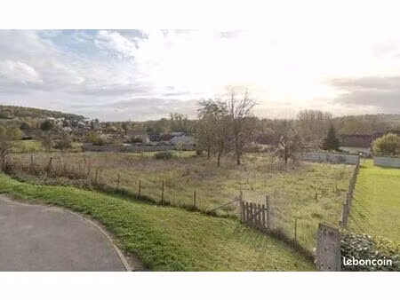 terrain 1 835 m² angy