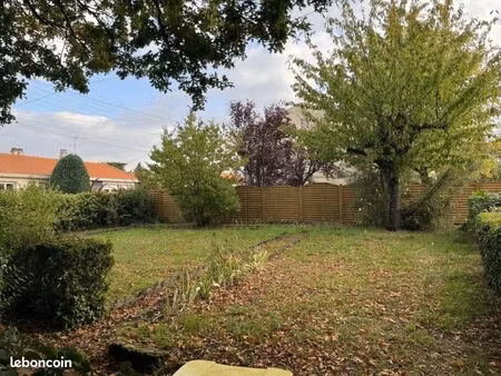 terrain 285 m² reze