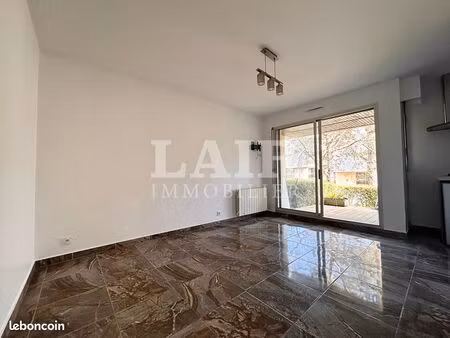 studio 1 pièce 21 m²