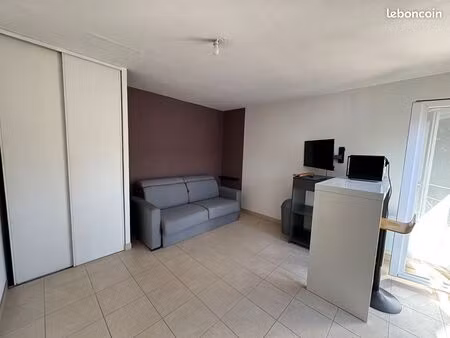 studio 1 pièce 18 m²