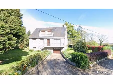 ancienne ferme avec maison 5-6 chambres hangar et terrain