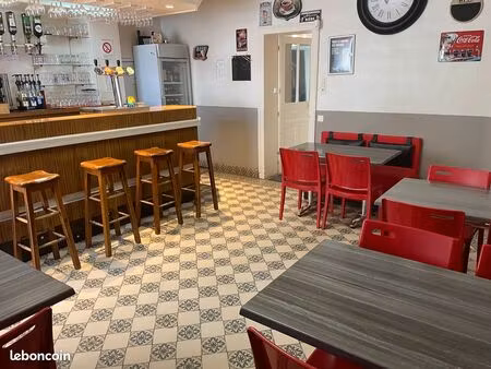 maison a usage mixte(habitation et bar)