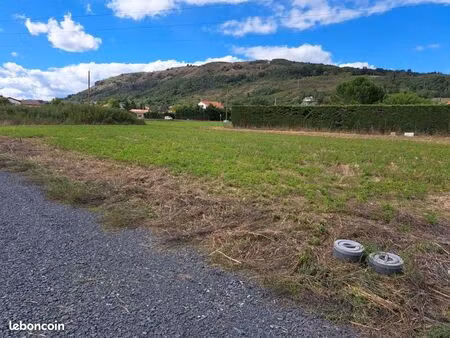terrain 580 m² issoire