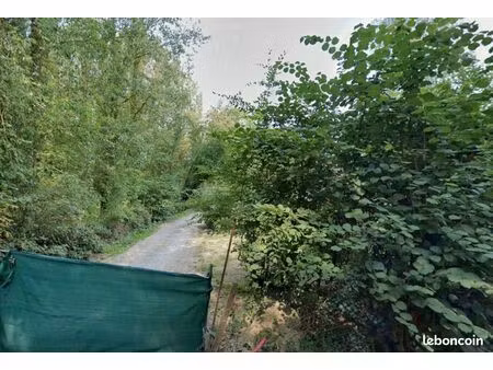 terrain 2 102 m² proville