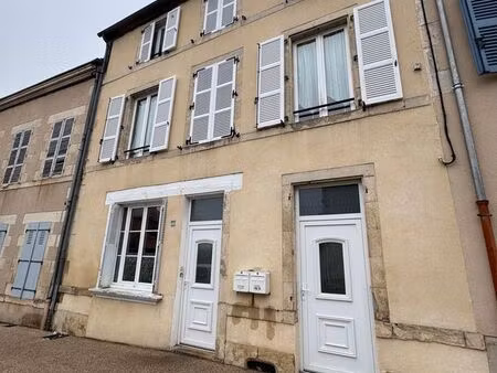 immeuble 45 m² randan