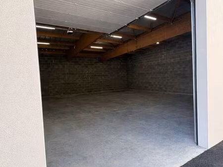 inconnu 2 pièces 184 m²