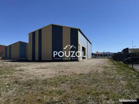 local d'activite 300 m² cournon d'auvergne