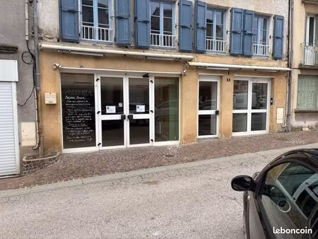 local commercial centre-ville