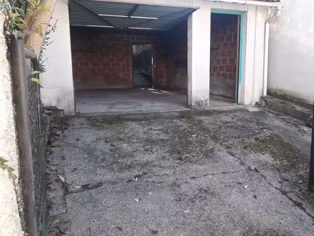 garage plus terrain viabilisé